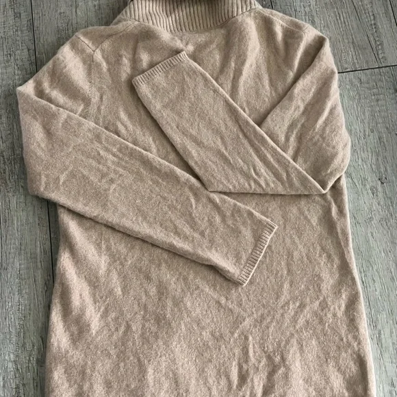 PURSUITS, ITD. Sueter de mujer, Color cafe, talla L, 100% Cashmere. - Picture 2 of 5